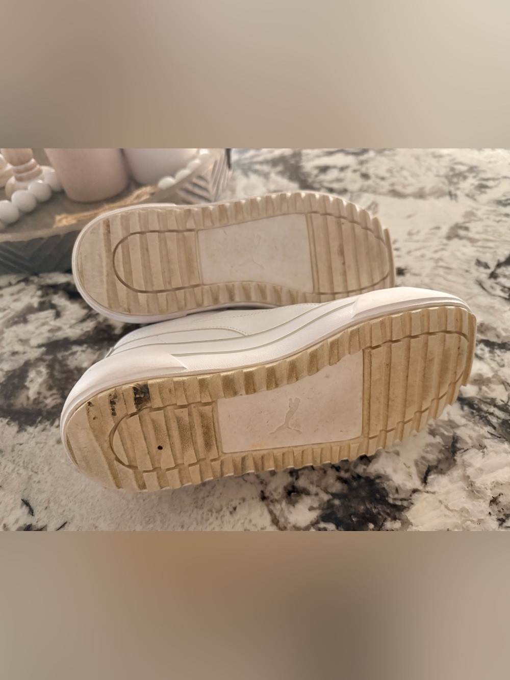 PUMA Women’s White Platform Sneakers Size 7.5 US Leather Lace-Up Shoes EU 38 - Picture 8 of 8